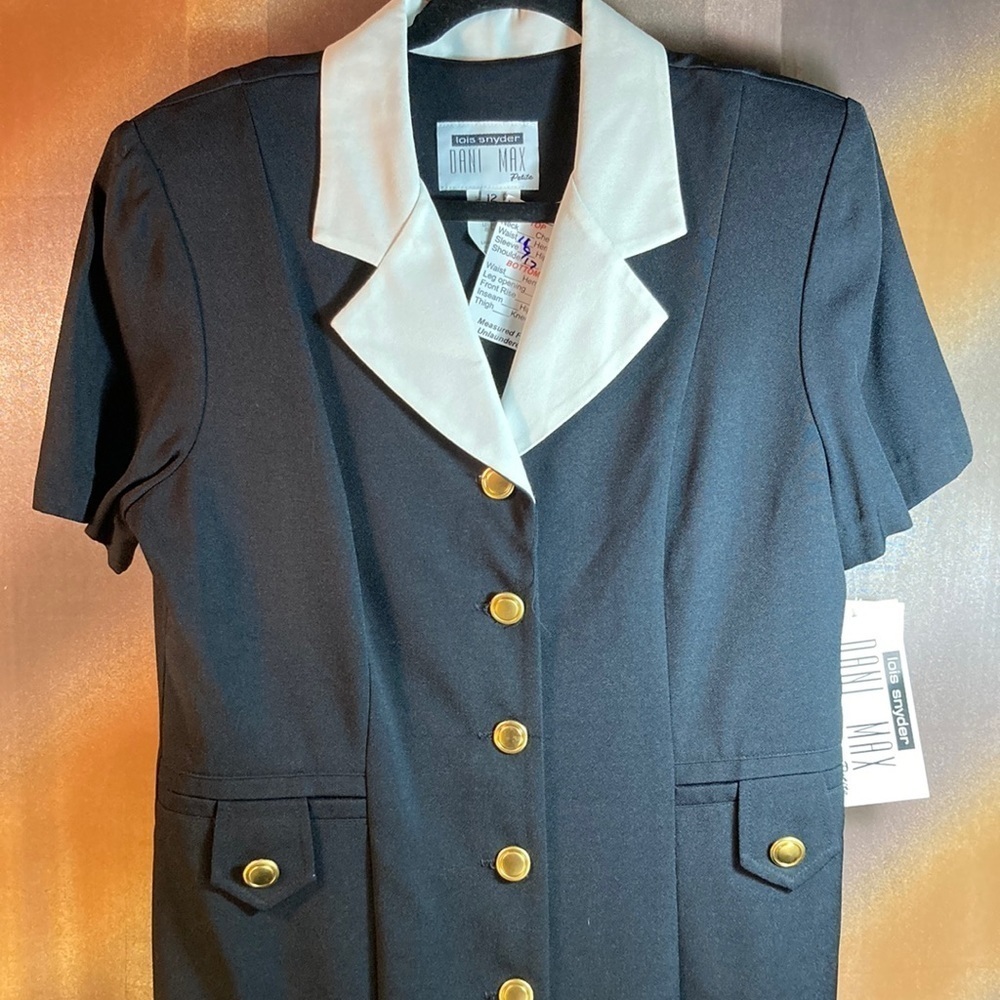 Vintage 90’S 12P Dani Max black and white dress. ‎ big shoulders! 42” chest. 131